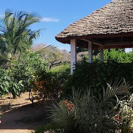Hotel Akine Ti Kasso Piscine Diembéreng Exteriér fotografie